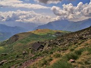 23 Dal Baitel vista sui Piani dell'Avaro